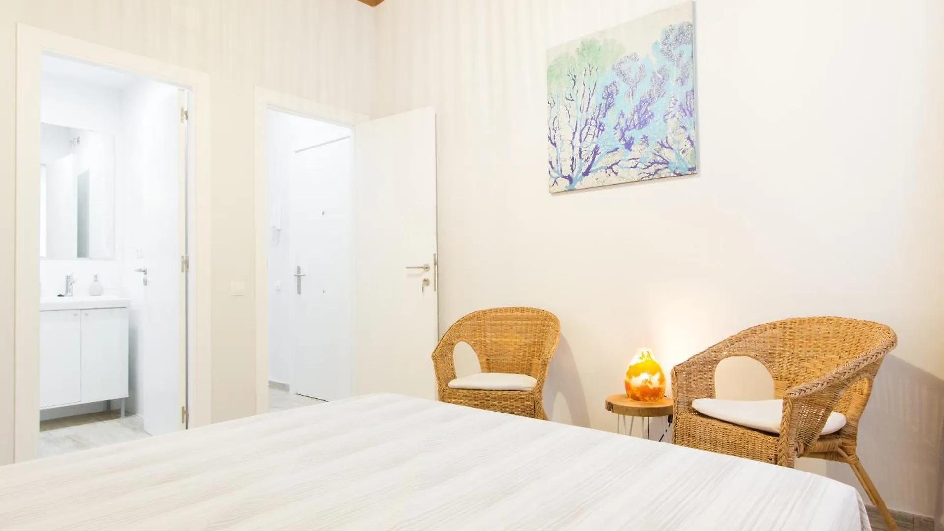 Novus Homes Barcelona Sants 0*,